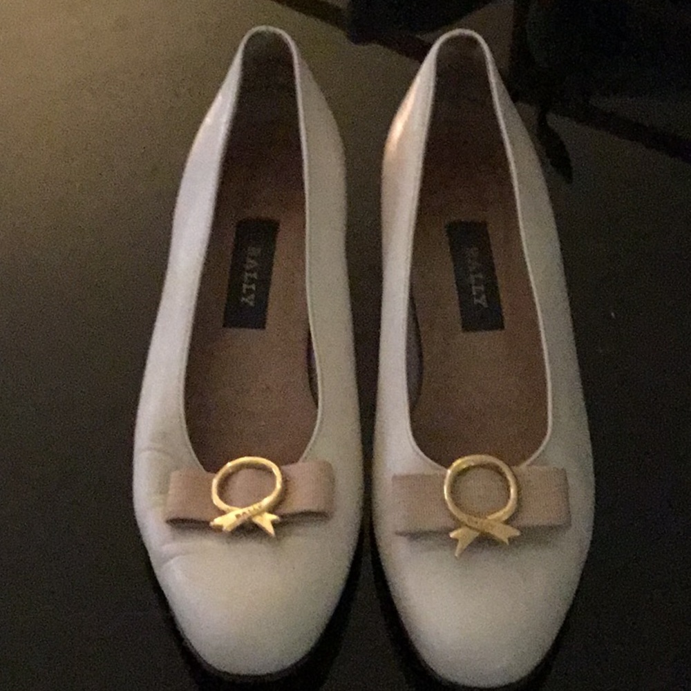 Bally Low Heeled Pumps